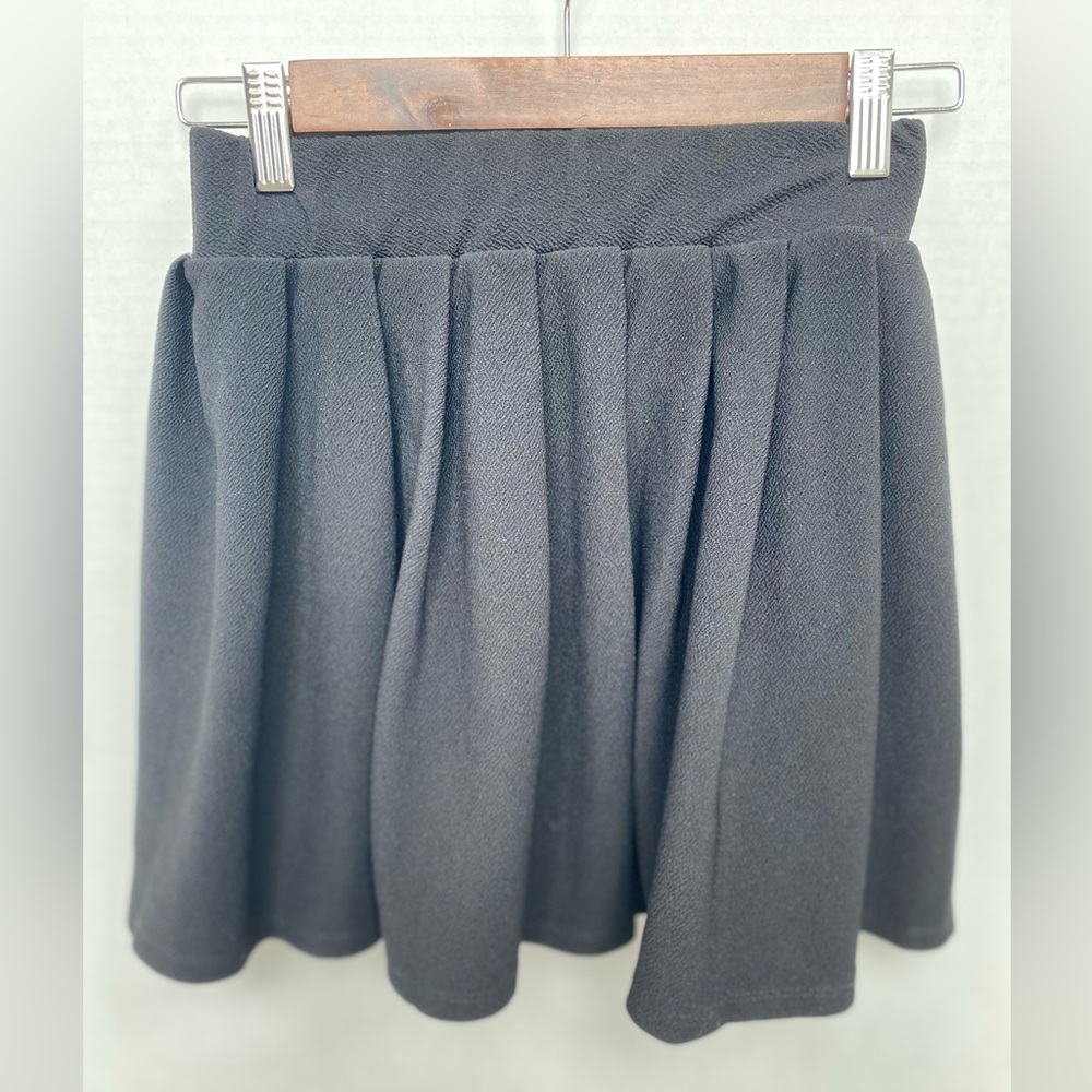Gathered Black Skirt